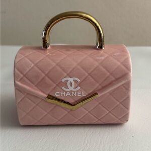 Chanel Pink Quilted Gold Handle Decor